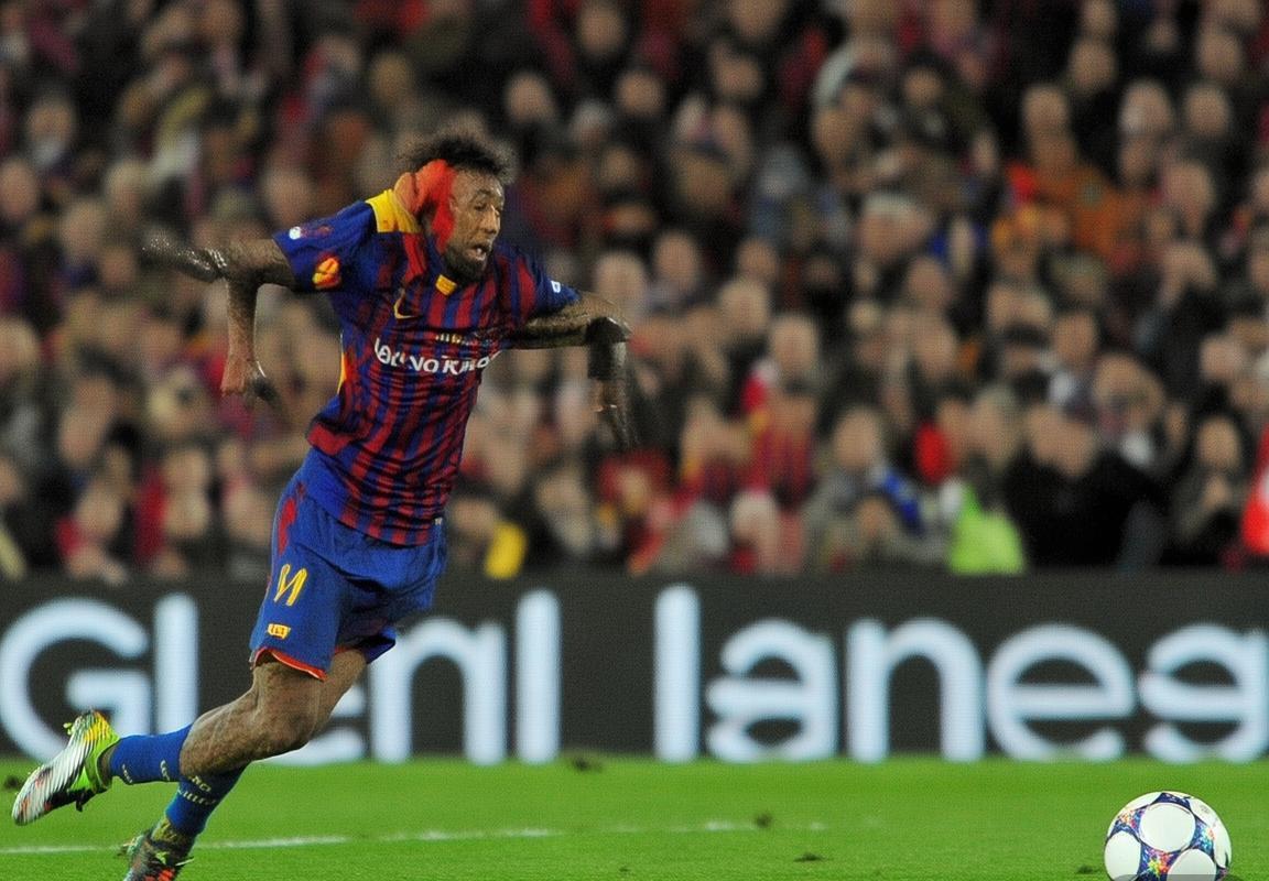 巴塞罗那VS阿森纳：巅峰对决回顾与影响解析(图4)